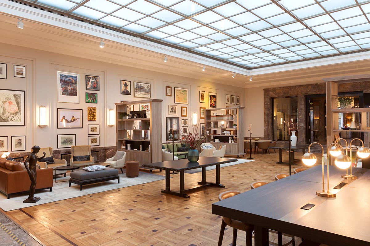 Inviting lounge at the Hotel Elephant Weimar with modern furniture and stylish details for cozy hours on vacation.